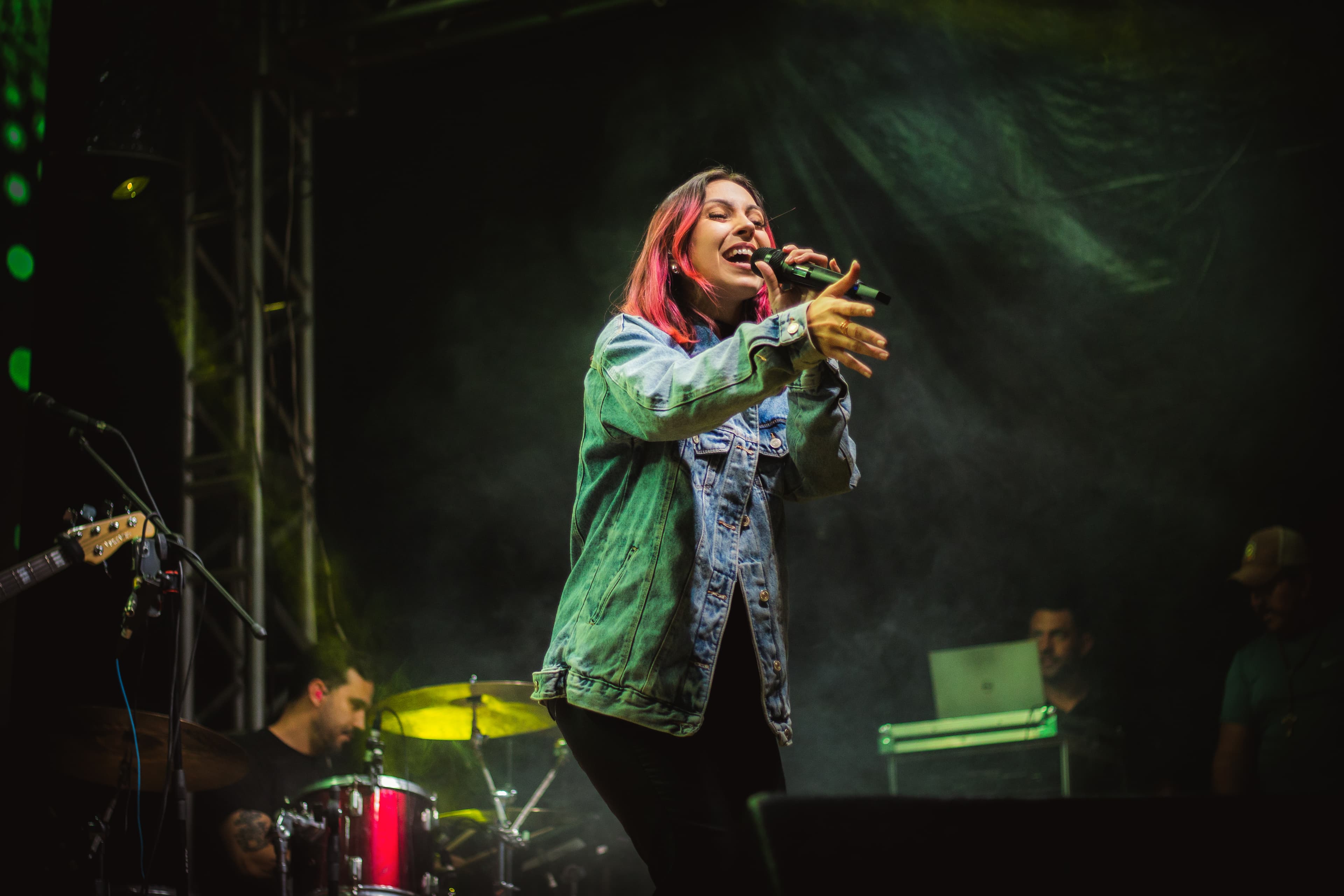 Tais Jamili no palco